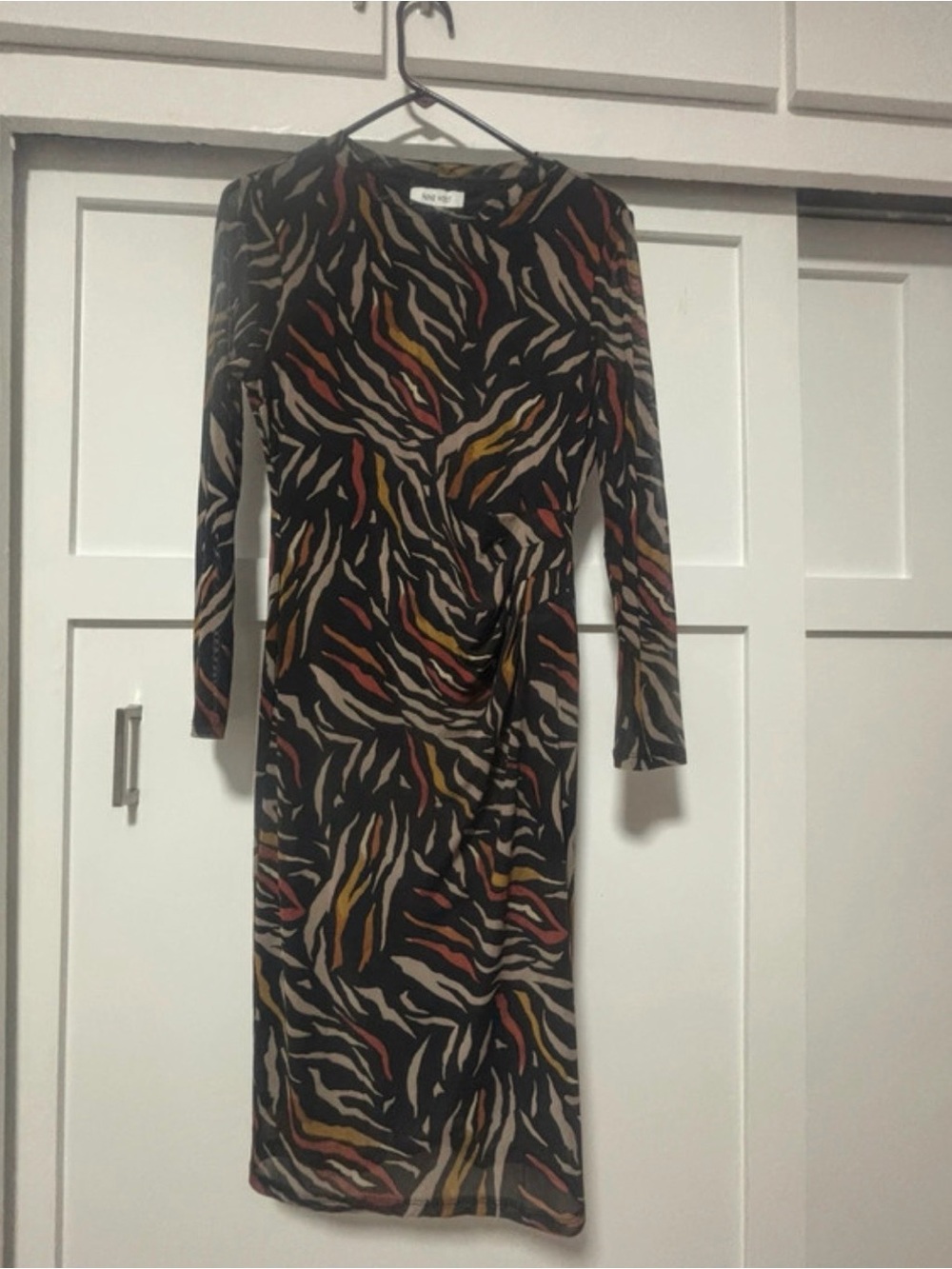 Nine West Black Multicolor Zebra-Print Long Sleeve Midi Dress